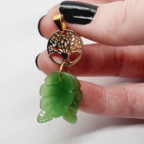 Carved Green Jade Leaf Tibetan Gold Tree Life Pendant 1.75" - Picture 3 of 5